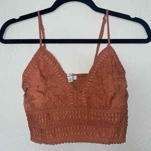 BURNT ORANGE CROP TOP SIZE S